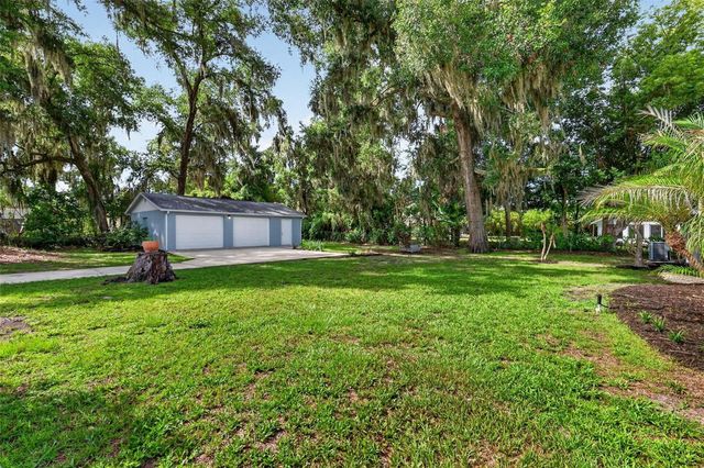 33350 E LAKE JOANNA DRIVE, Eustis, FL 32736