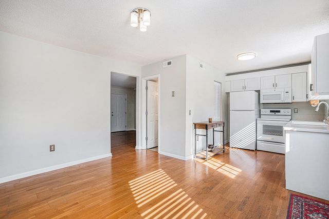 415 Parkdale Drive 14d, Charleston, SC 29414