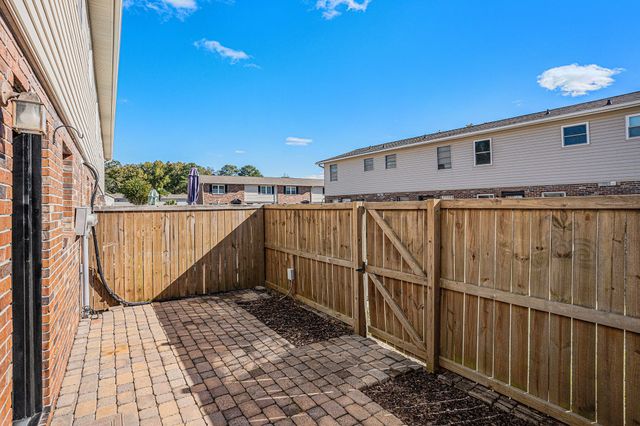 415 Parkdale Drive 14d, Charleston, SC 29414