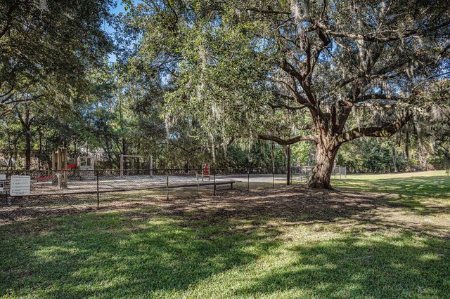 415 Parkdale Drive 14d, Charleston, SC 29414