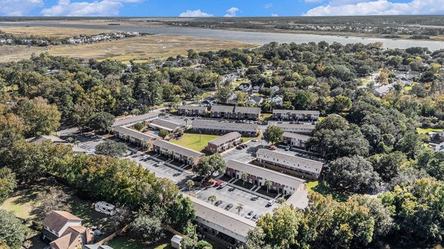 415 Parkdale Drive 14d, Charleston, SC 29414