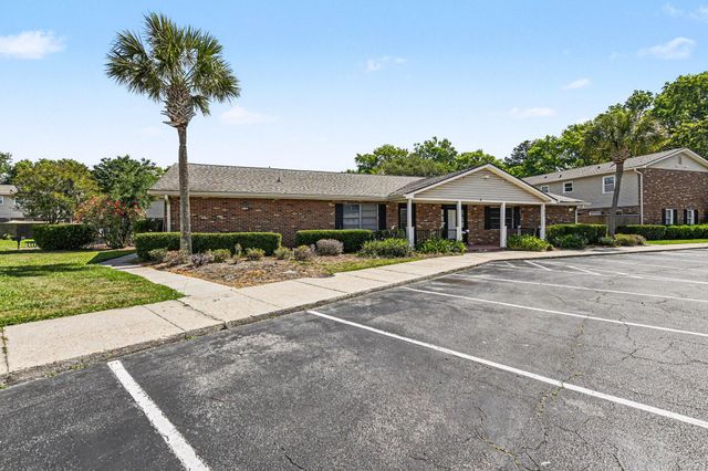 415 Parkdale Drive 14d, Charleston, SC 29414