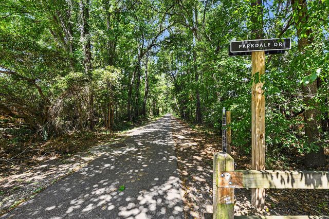 415 Parkdale Drive 14d, Charleston, SC 29414