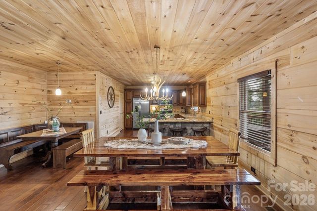 1732 Waters Edge Drive, Granite Falls, NC 28630