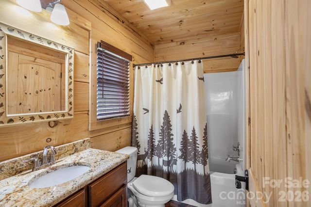 1732 Waters Edge Drive, Granite Falls, NC 28630