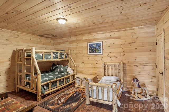 1732 Waters Edge Drive, Granite Falls, NC 28630