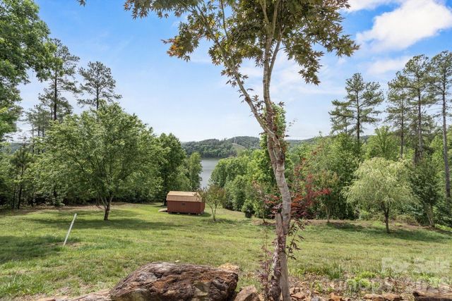 1732 Waters Edge Drive, Granite Falls, NC 28630