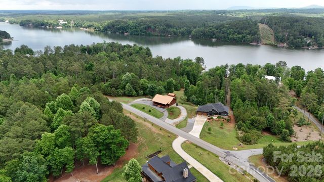 1732 Waters Edge Drive, Granite Falls, NC 28630