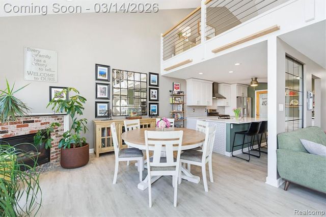 37824 Jefferson Avenue, Harrison Twp, MI 48045