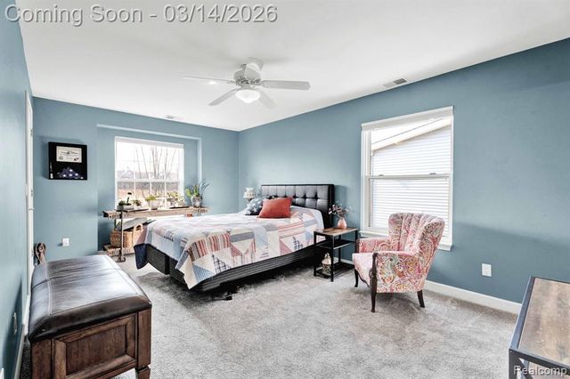 37824 Jefferson Avenue, Harrison Twp, MI 48045