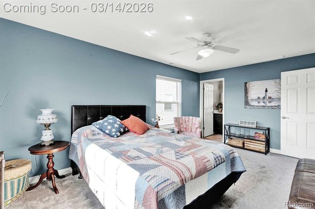 37824 Jefferson Avenue, Harrison Twp, MI 48045