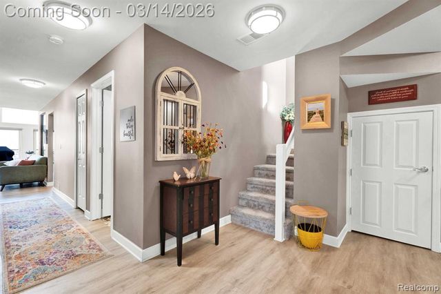 37824 Jefferson Avenue, Harrison Twp, MI 48045