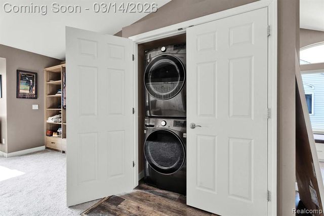 37824 Jefferson Avenue, Harrison Twp, MI 48045