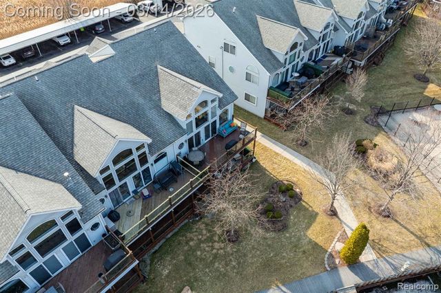 37824 Jefferson Avenue, Harrison Twp, MI 48045