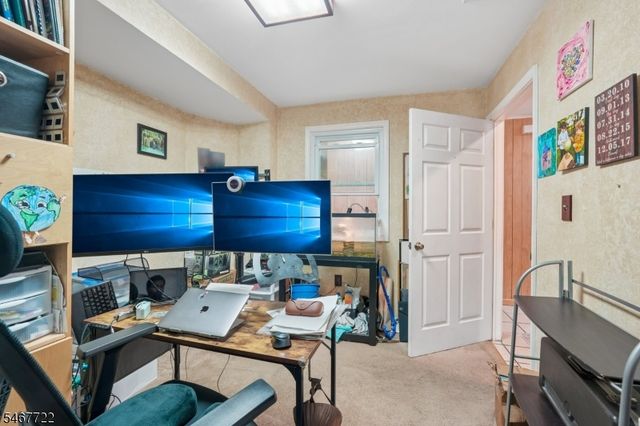73 Cayuga Ave, Rockaway Twp., NJ 07866