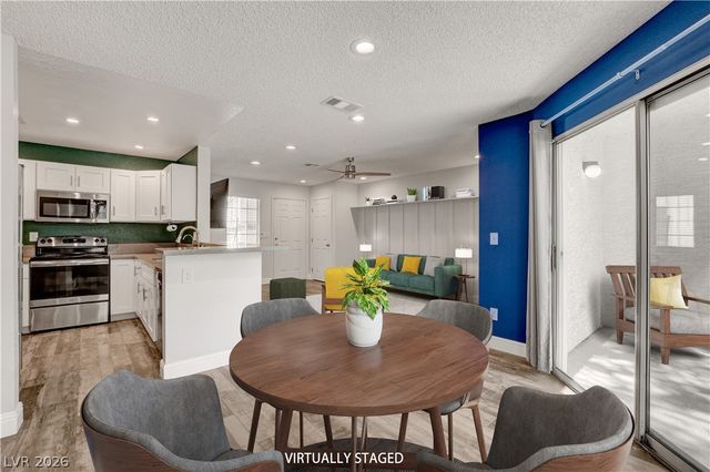 3150 Soft Breezes Drive 1043, Las Vegas, NV 89128