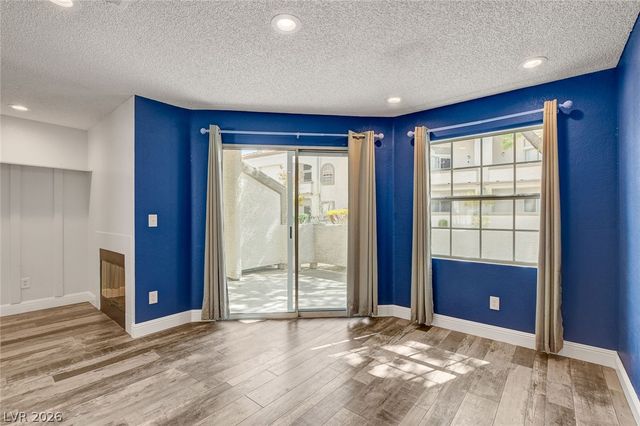 3150 Soft Breezes Drive 1043, Las Vegas, NV 89128