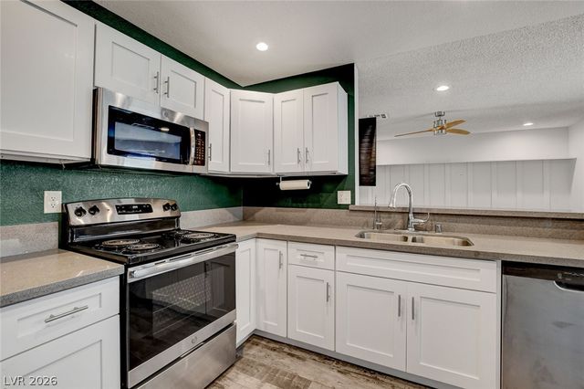 3150 Soft Breezes Drive 1043, Las Vegas, NV 89128