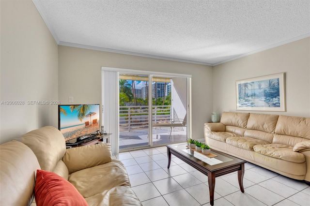 17801 N Bay Rd 210, Sunny Isles Beach, FL 33160