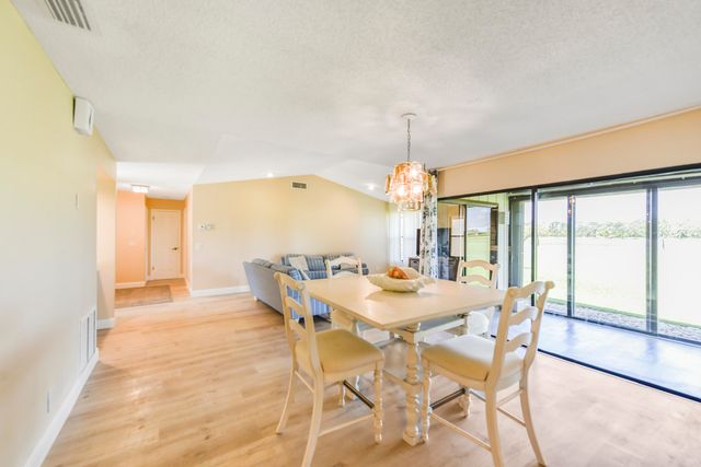 13355 Touchstone Place, Palm Beach Gardens, FL 33418