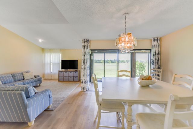 13355 Touchstone Place, Palm Beach Gardens, FL 33418