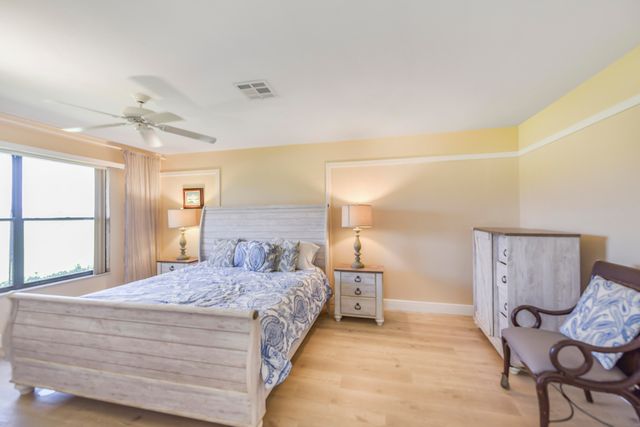 13355 Touchstone Place, Palm Beach Gardens, FL 33418