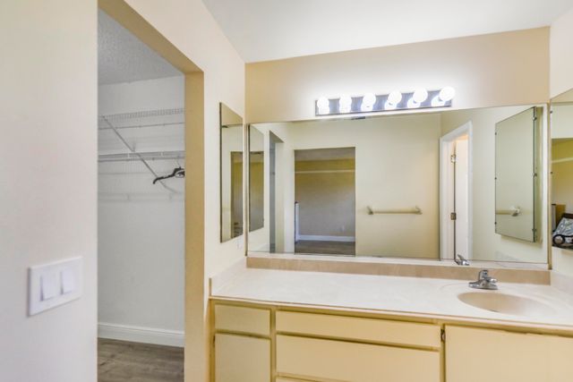 13355 Touchstone Place, Palm Beach Gardens, FL 33418