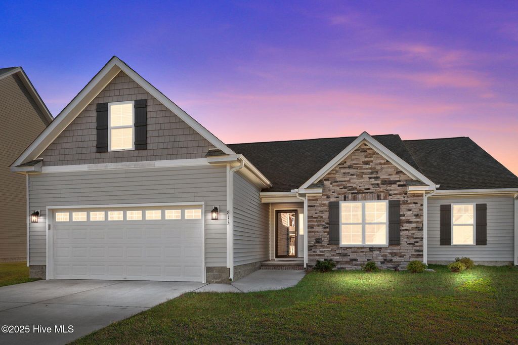 813 Knoll Circle, Greenville, NC 27858