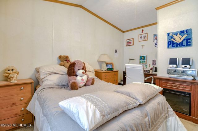 46 Randall Avenue, Hazlet, NJ 07730