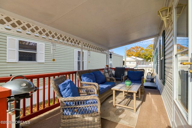 46 Randall Avenue, Hazlet, NJ 07730