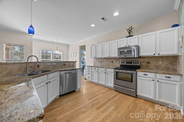 7811 Antique Circle, Waxhaw, NC 28173