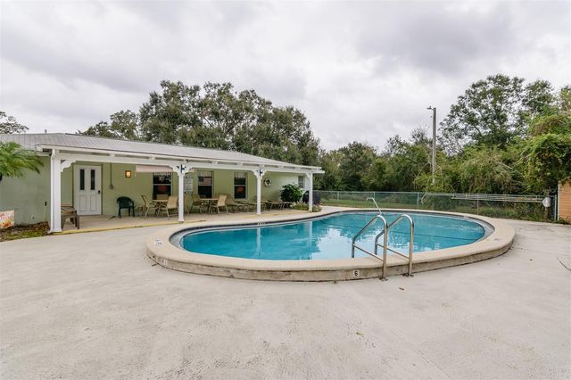 1139 ORANGE TREE CIRCLE E A, Palm Harbor, FL 34684