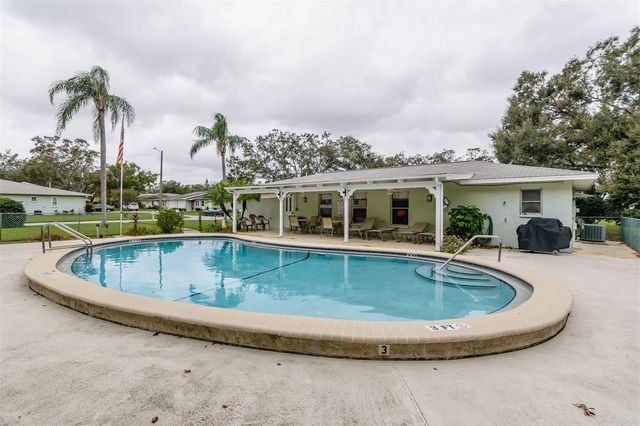 1139 ORANGE TREE CIRCLE E A, Palm Harbor, FL 34684