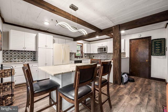 1785 TRUMBAUERSVILLE RD, Quakertown, PA 18951