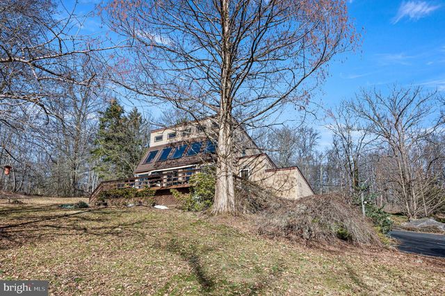 1785 TRUMBAUERSVILLE RD, Quakertown, PA 18951