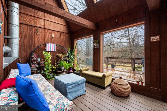 1785 TRUMBAUERSVILLE RD, Quakertown, PA 18951