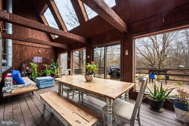 1785 TRUMBAUERSVILLE RD, Quakertown, PA 18951