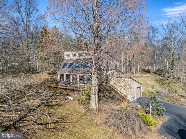 1785 TRUMBAUERSVILLE RD, Quakertown, PA 18951