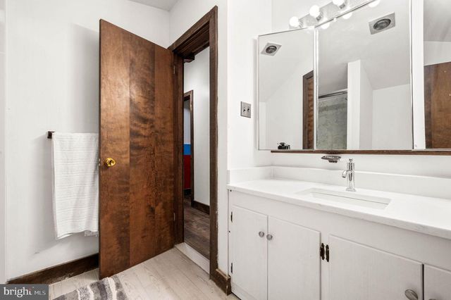 1785 TRUMBAUERSVILLE RD, Quakertown, PA 18951