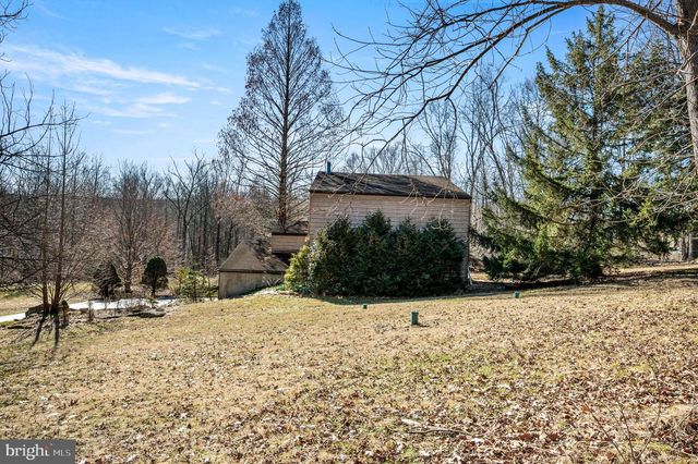 1785 TRUMBAUERSVILLE RD, Quakertown, PA 18951