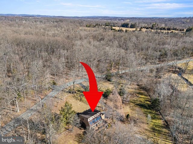 1785 TRUMBAUERSVILLE RD, Quakertown, PA 18951