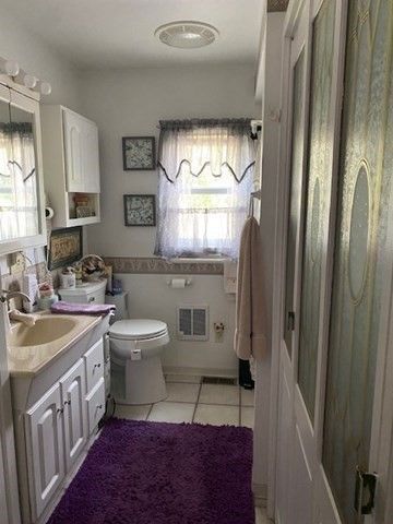 27 A-B Grafton St, Millbury, MA 01527