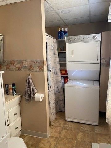 27 A-B Grafton St, Millbury, MA 01527