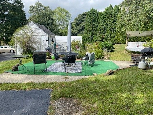 27 A-B Grafton St, Millbury, MA 01527