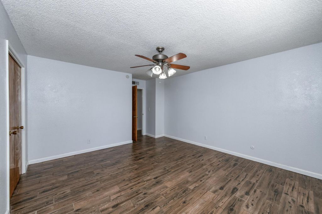 Image 25 of property listing at 6732 E Harvey Avenue, Fresno, CA 93727