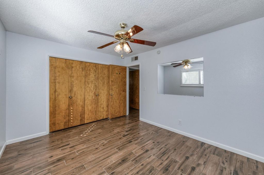 Image 27 of property listing at 6732 E Harvey Avenue, Fresno, CA 93727