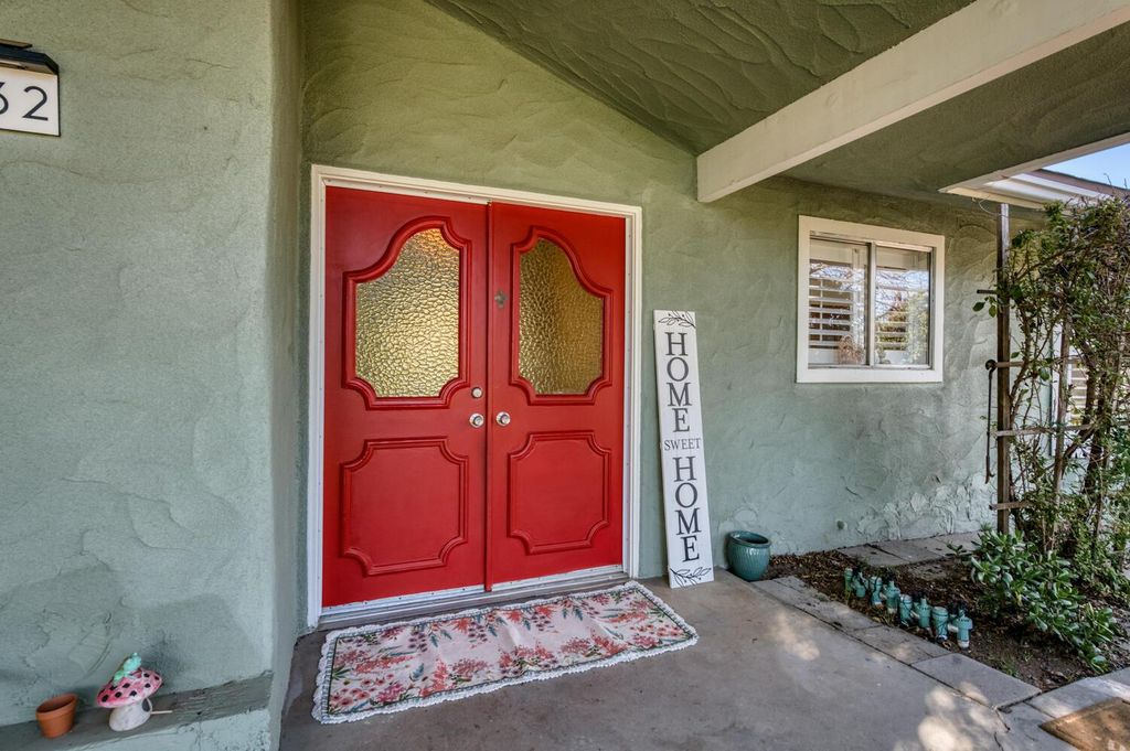 Image 4 of property listing at 6732 E Harvey Avenue, Fresno, CA 93727