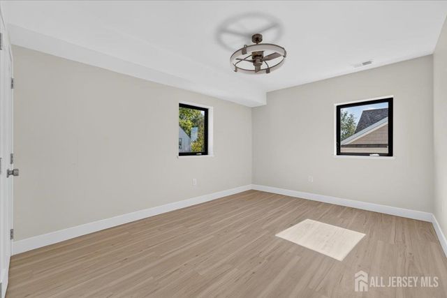 810 N 2nd Avenue 4, Highland Park, NJ 08904