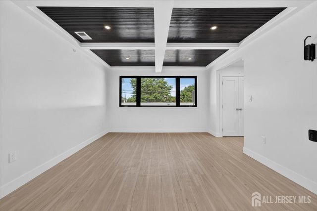 810 N 2nd Avenue 4, Highland Park, NJ 08904
