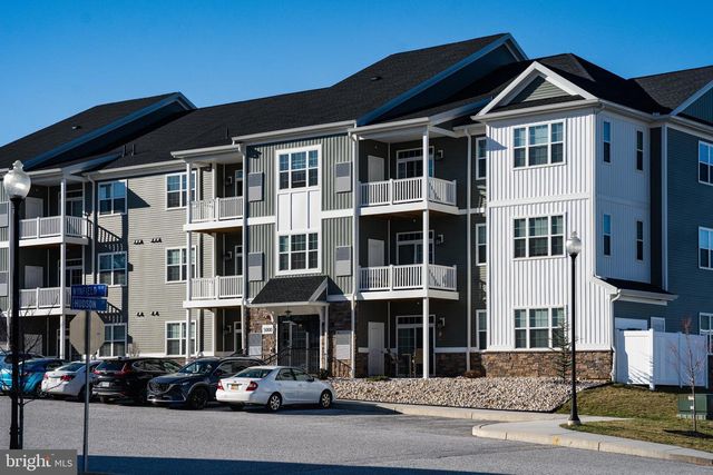 2330 HADLEY BLVD #403, Enola, PA 17025
